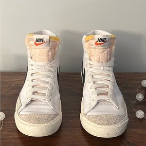Women’s Nike Blazer Mid ‘77